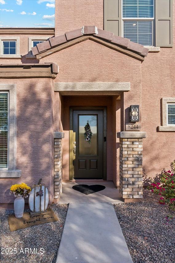 8244 W Albeniz Pl., Phoenix, AZ 85043