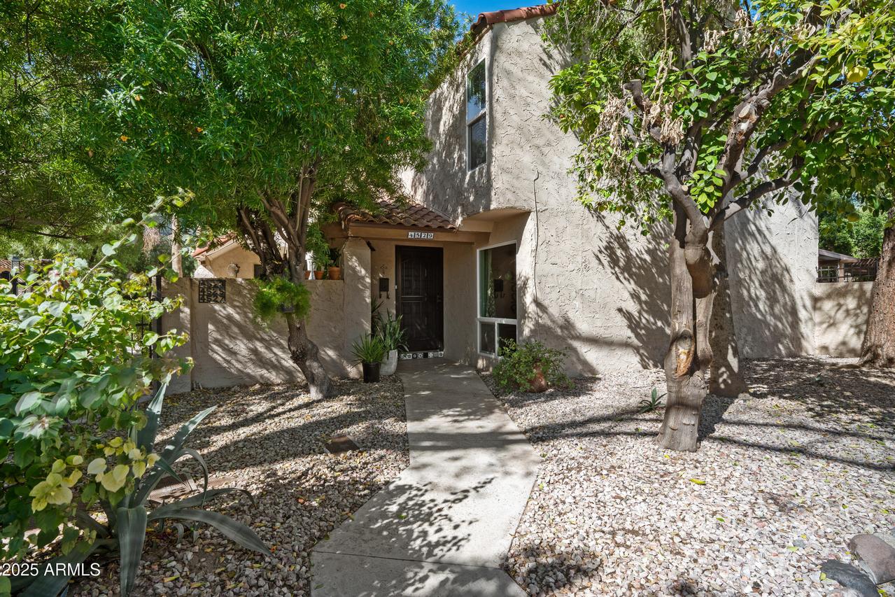 4529 E Rhonda Dr., Phoenix, AZ 85018