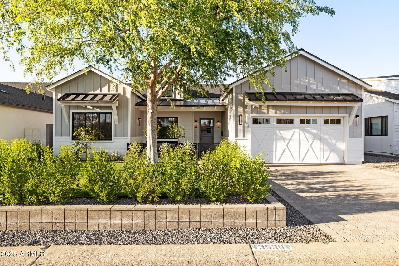 3530 E Glenrosa Ave., Phoenix, AZ 85018
