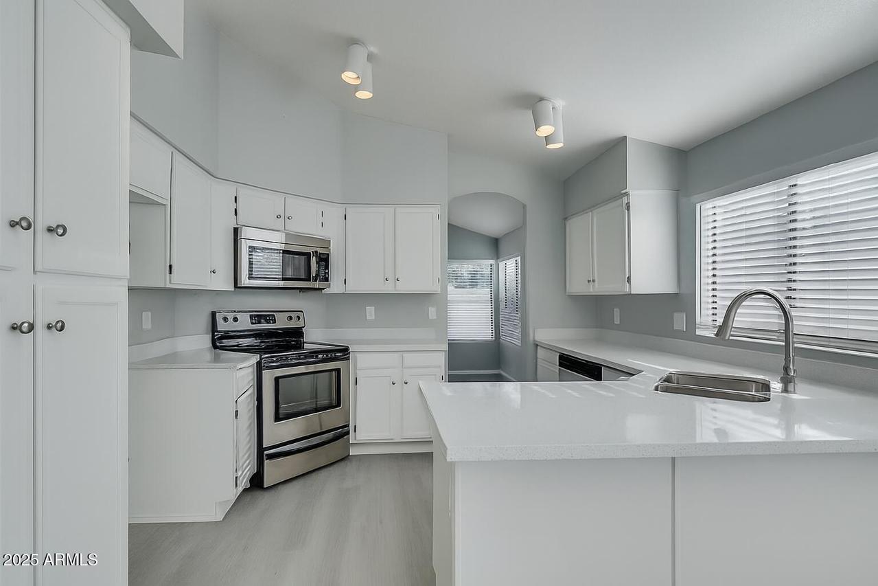 3711 N Rosewood Ave., Avondale, AZ 85392