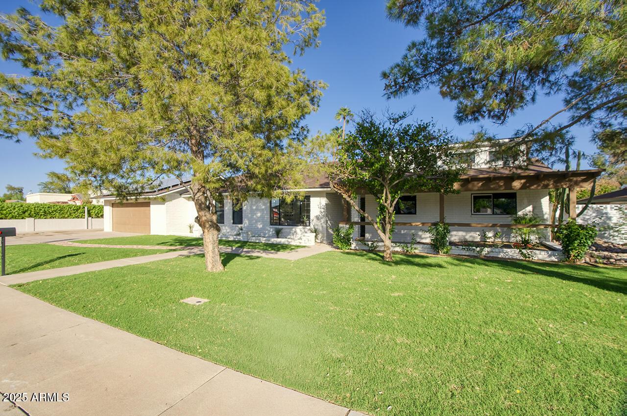 1525 N 25th St., Mesa, AZ 85213