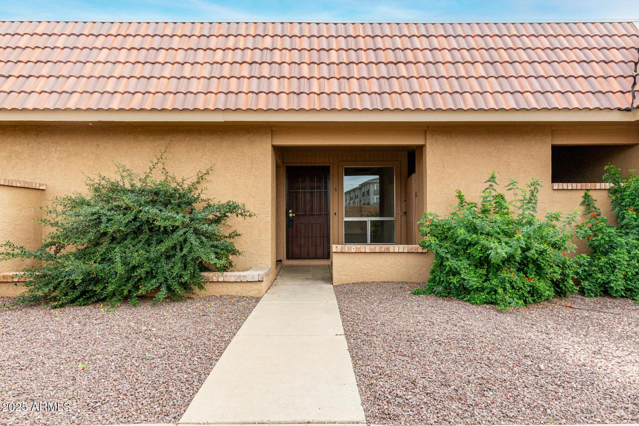 20236 N 6th Dr. #6, Phoenix, AZ 85027