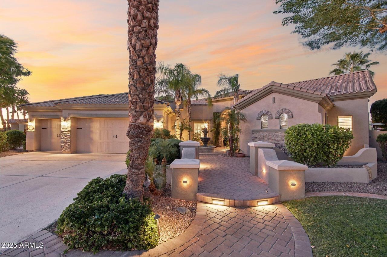 9180 W Molly Ln., Peoria, AZ 85383