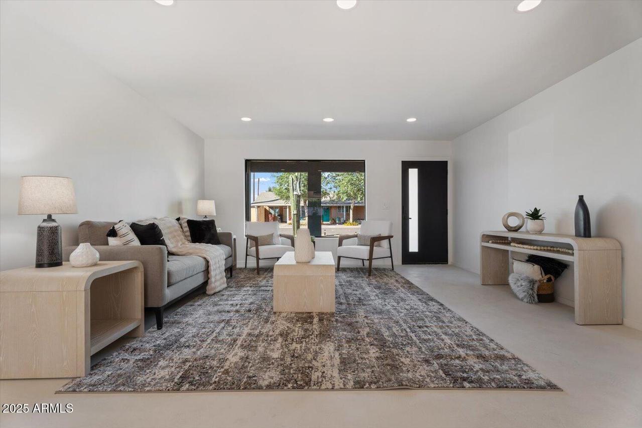 1703 N 74th Pl., Scottsdale, AZ 85257