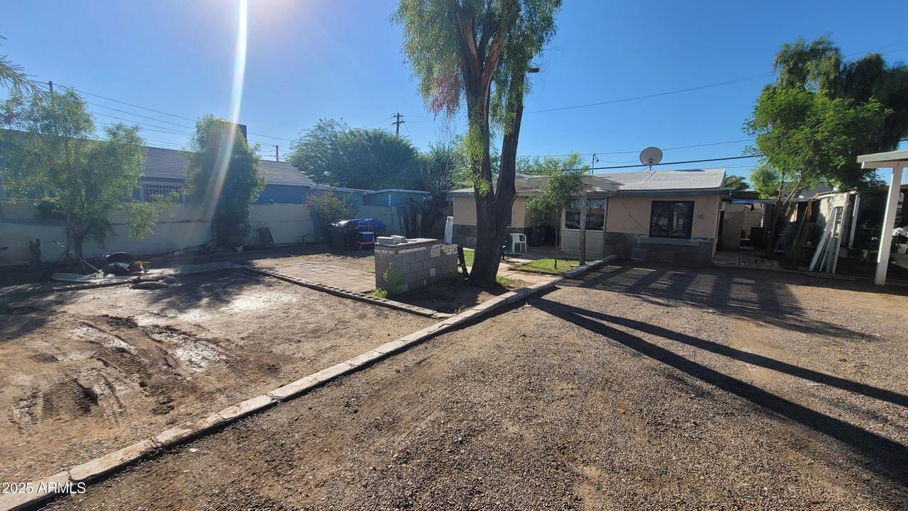 1813 W Sherman St., Phoenix, AZ 85007
