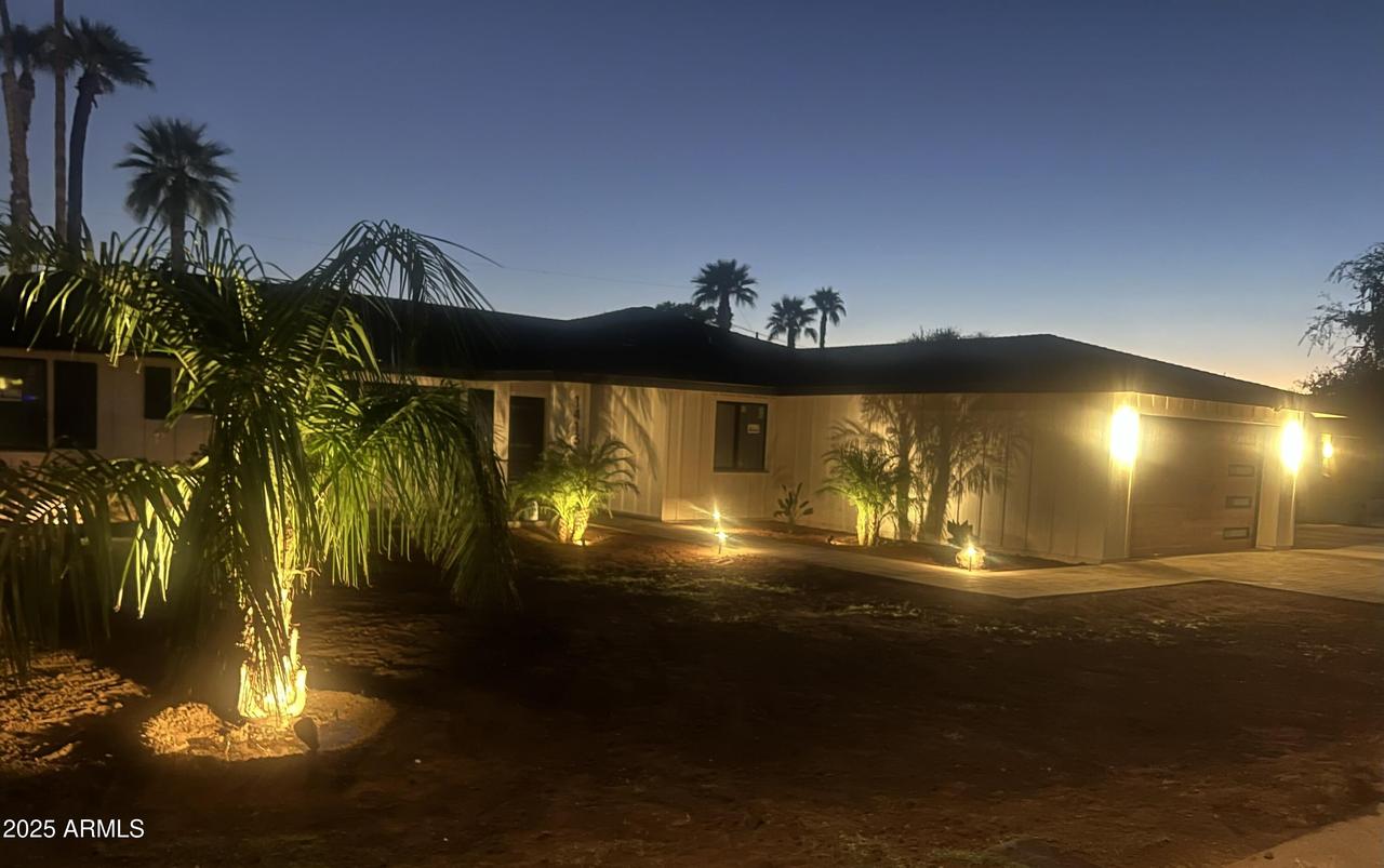 1413 E San Miguel Ave., Phoenix, AZ 85014