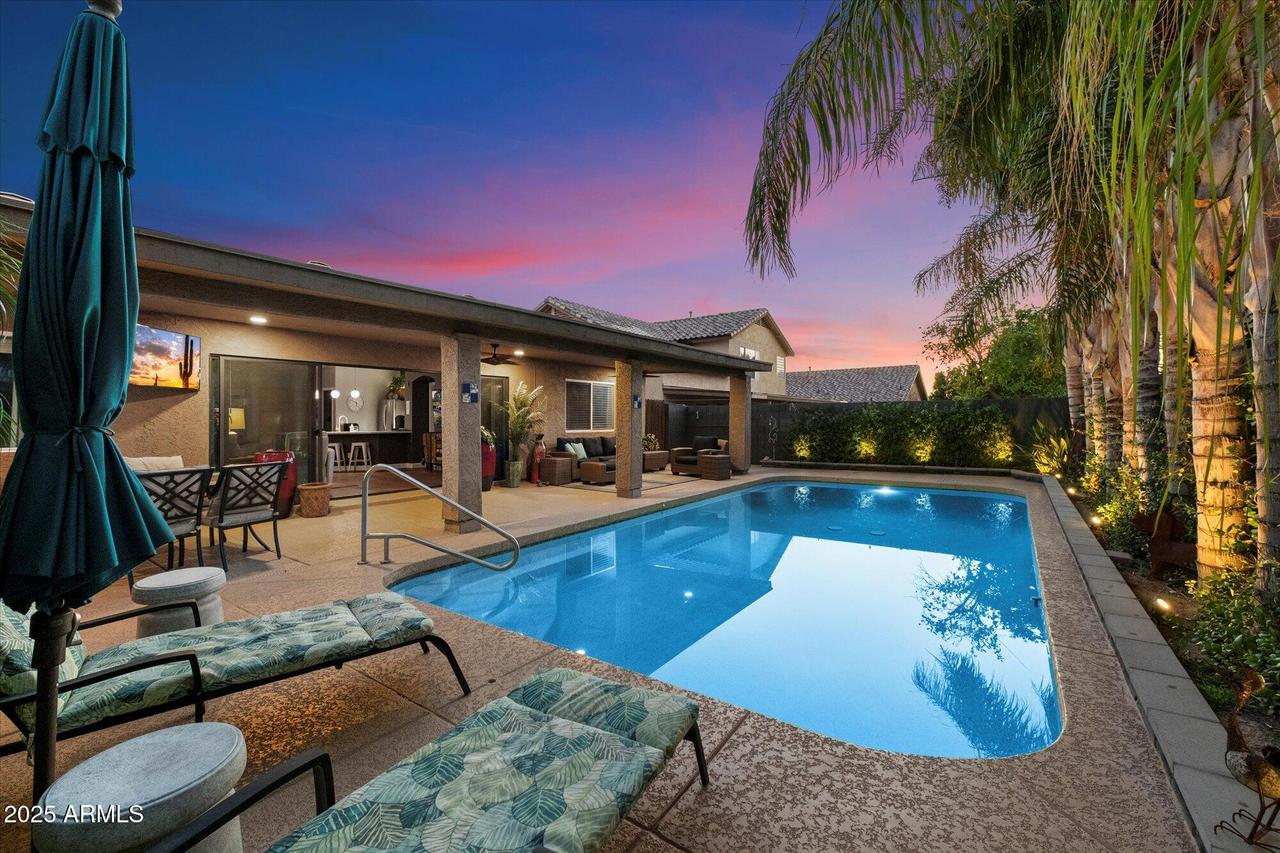 8808 W Sandra Ter., Peoria, AZ 85382