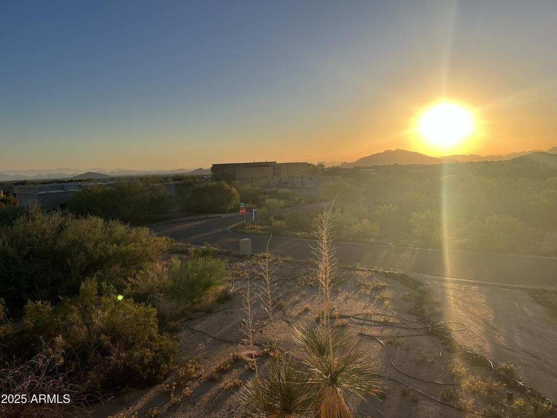 11006 E Santa Fe Tr., Scottsdale, AZ 85262