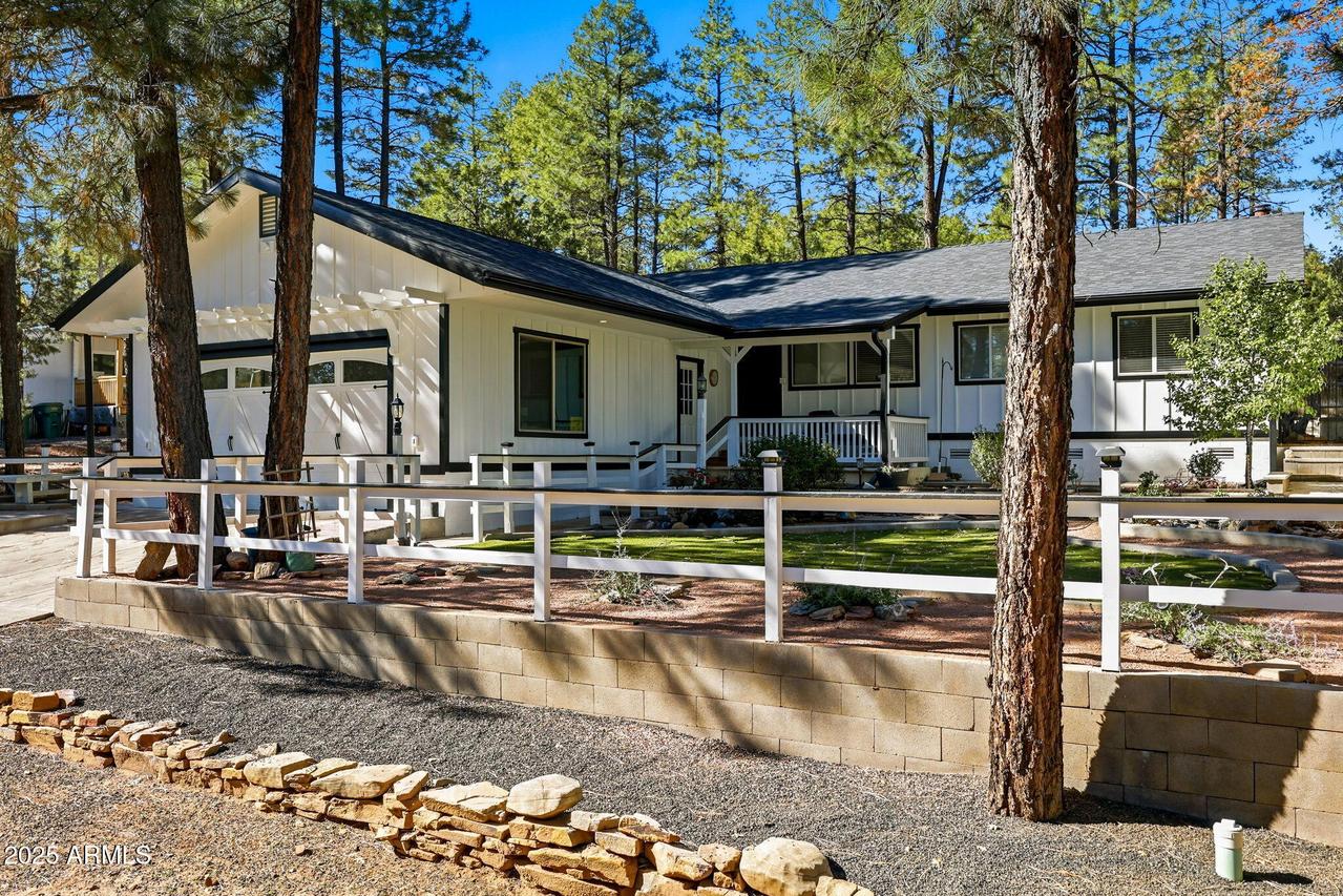 4258 Antelope Ln., Show Low, AZ 85901