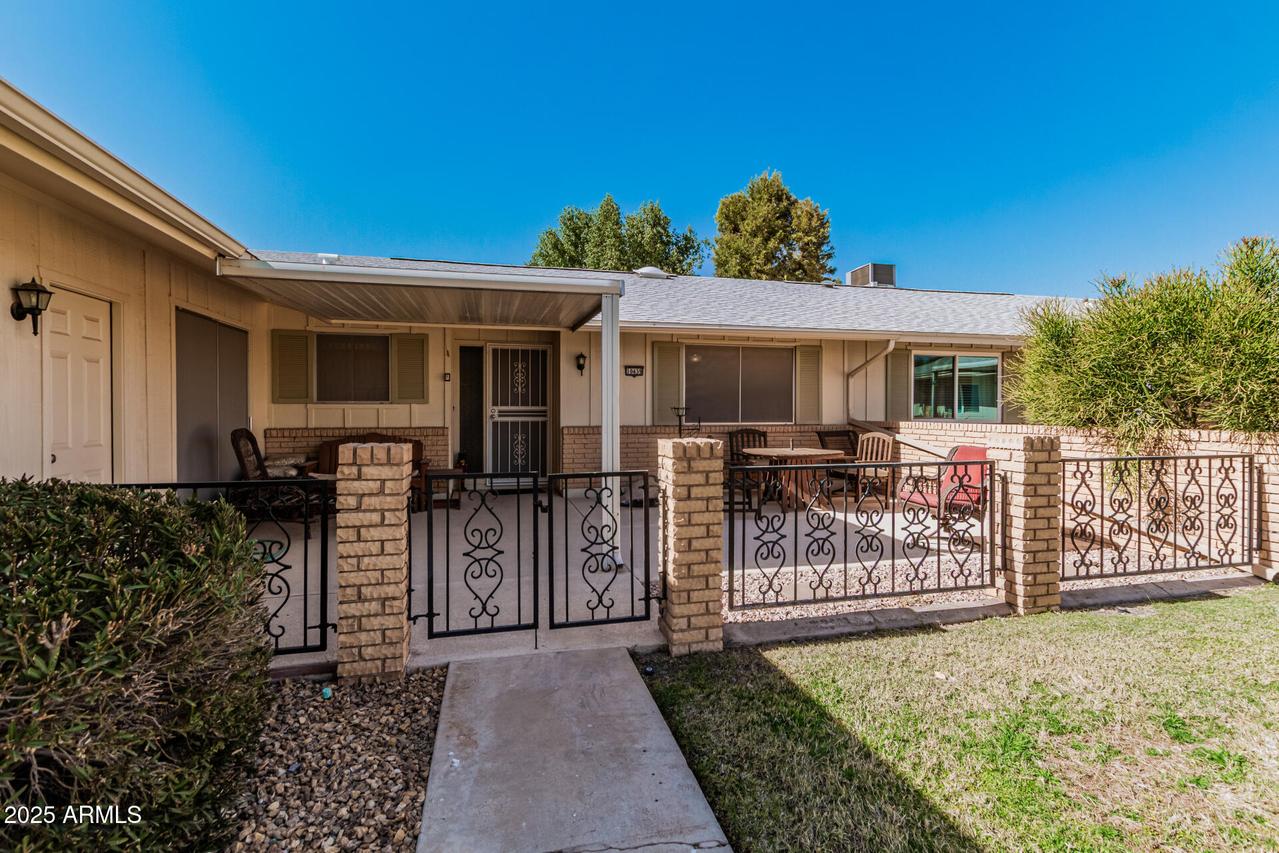 10439 W Saratoga Cir., Sun City, AZ 85351
