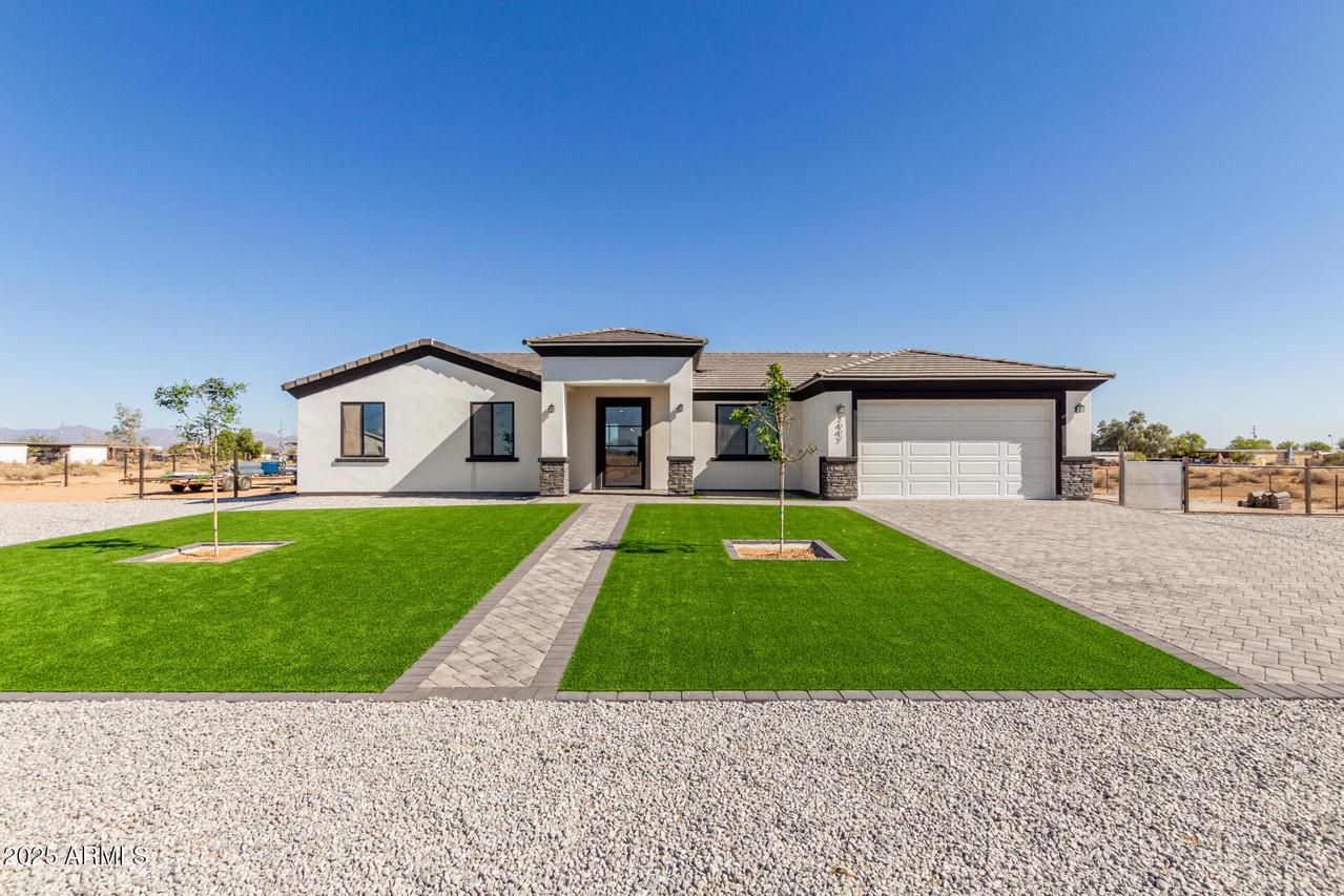 2997 S 335th Ave., Tonopah, AZ 85354