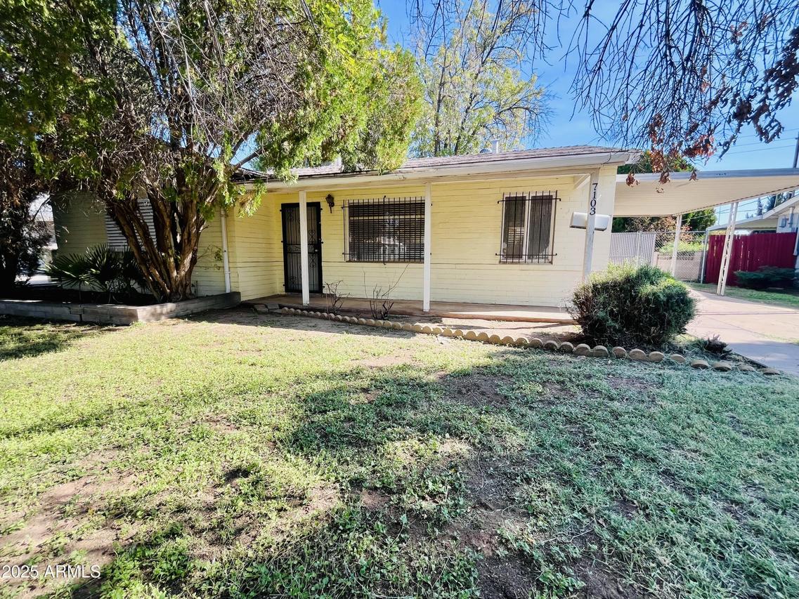 7103 N 26th Dr., Phoenix, AZ 85051