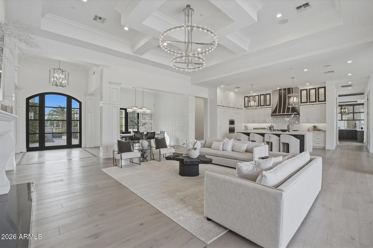 6310 E Bar Z Ln., Paradise Valley, AZ 85253