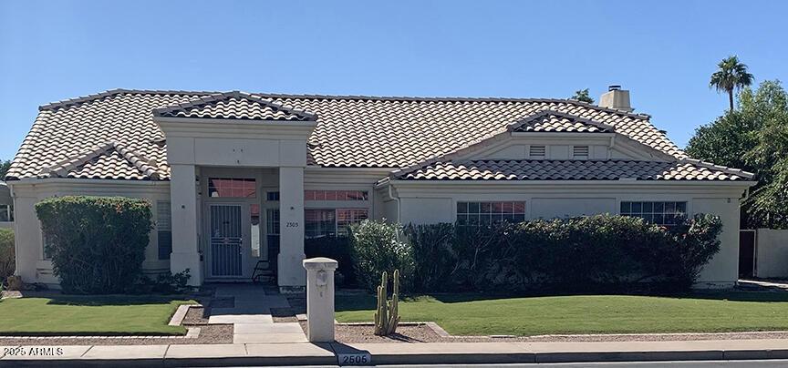 2505 E Lockwood St., Mesa, AZ 85213