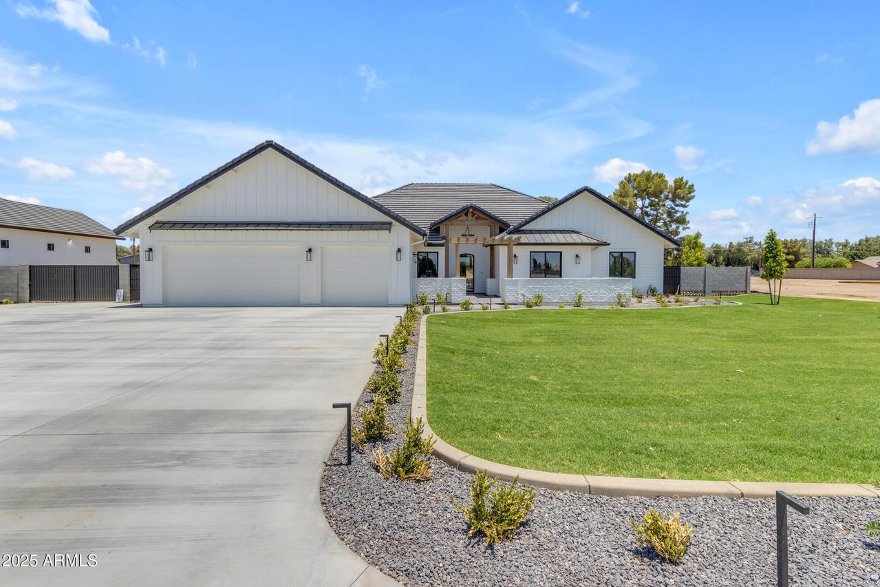 24305 S 223rd Pl., Queen Creek, AZ 85142