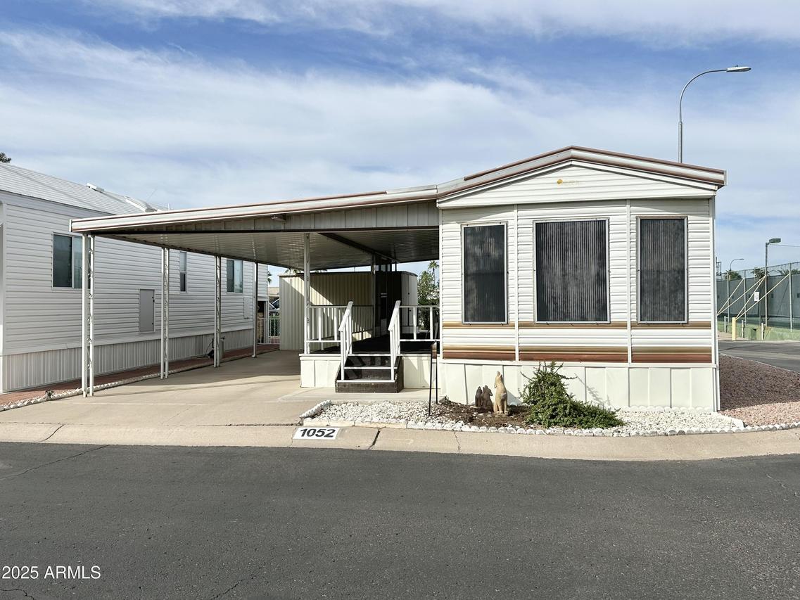 1052 S Quartz Dr., Apache Junction, AZ 85119