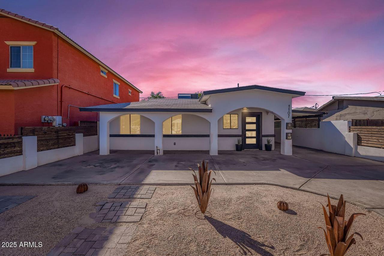 1107 W Roosevelt St., Phoenix, AZ 85007