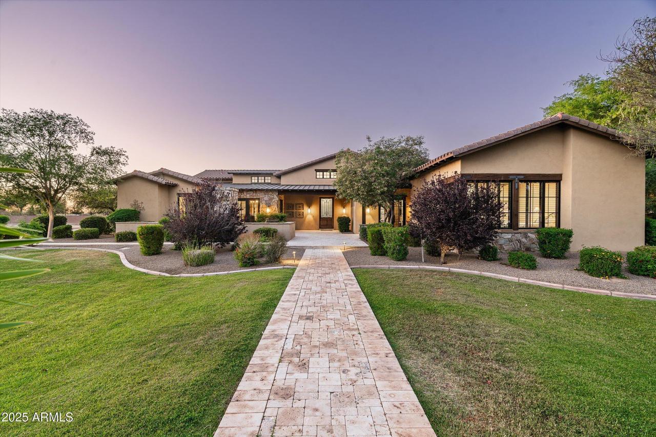 4610 E Meadowview Dr., Gilbert, AZ 85298