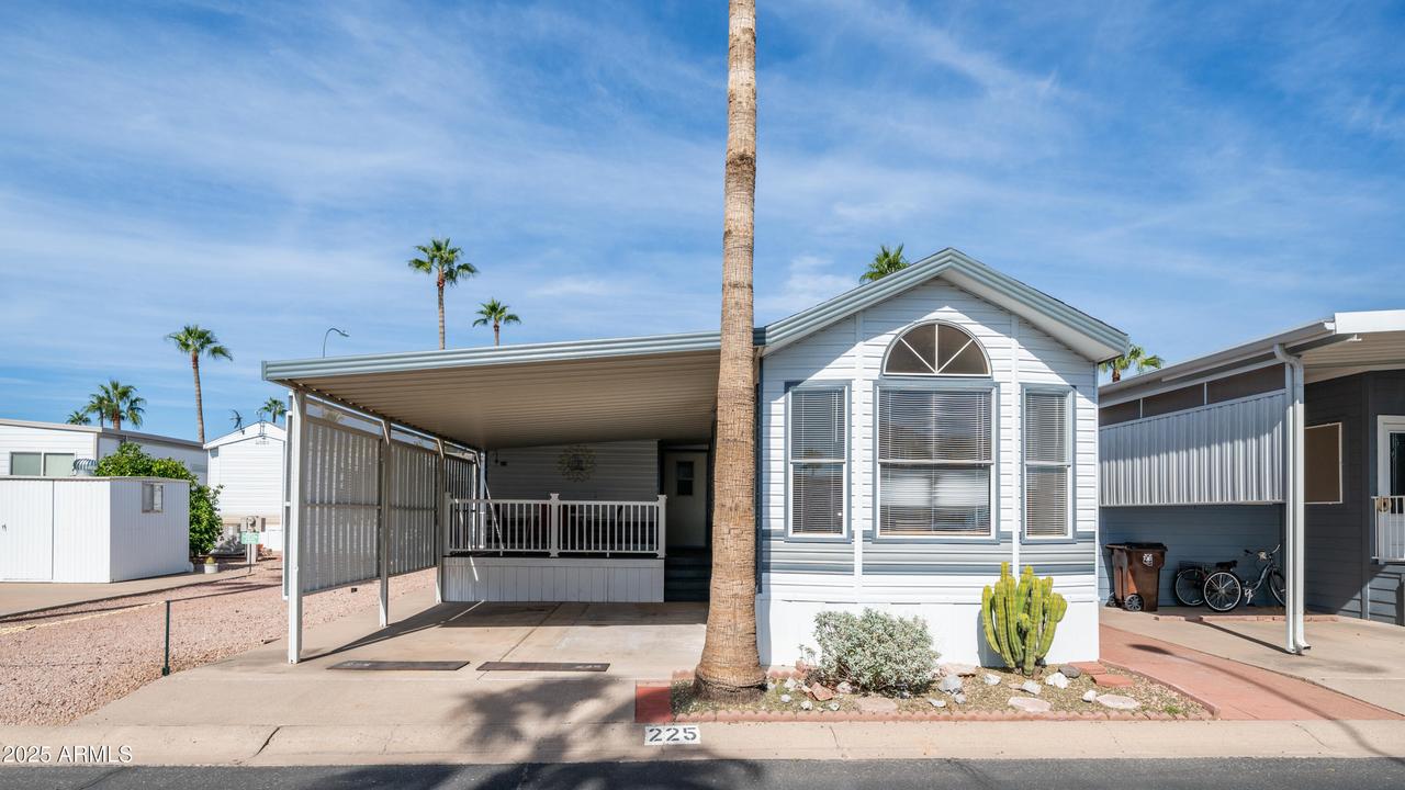 225 Motherlode Dr., Apache Junction, AZ 85119