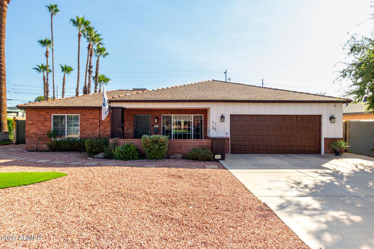 1135 E Lawrence Rd., Phoenix, AZ 85014