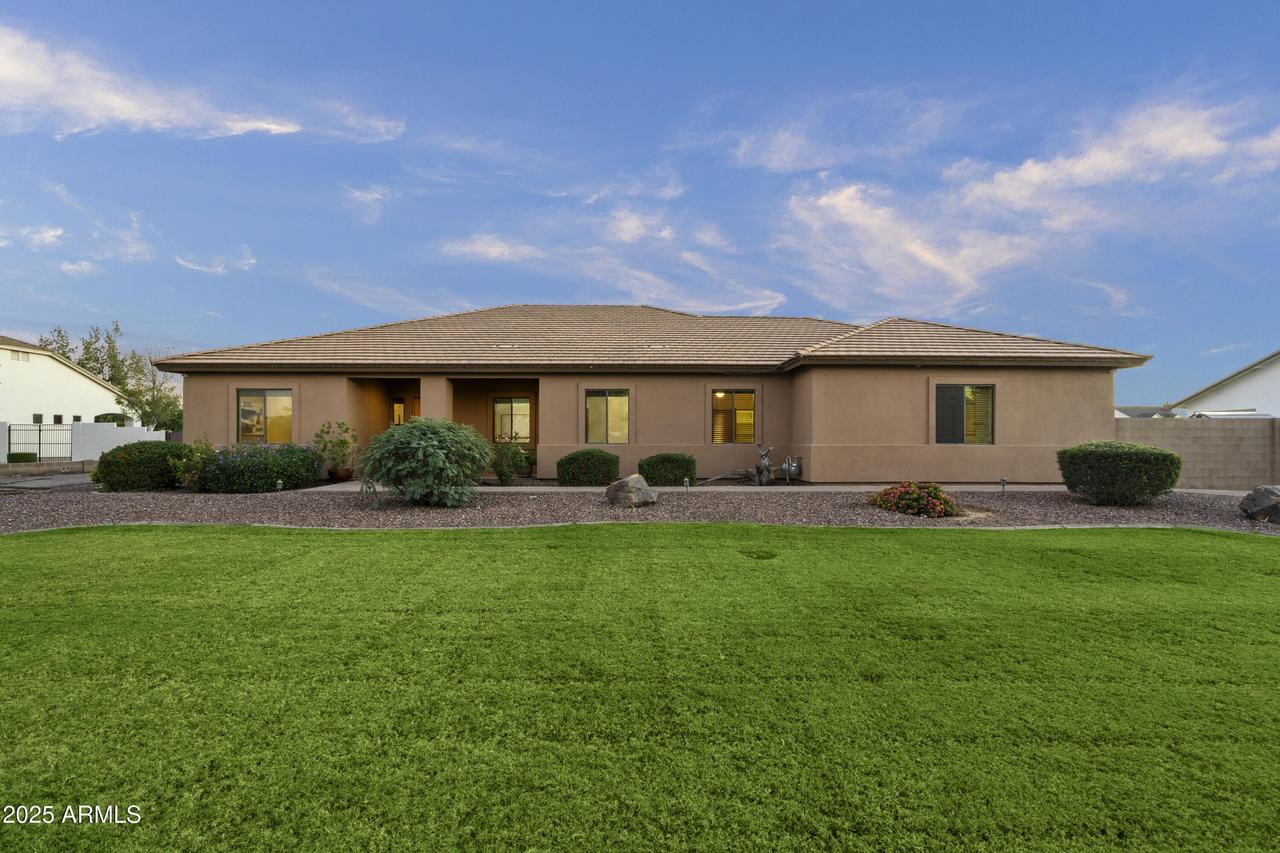 2667 E Melrose St., Gilbert, AZ 85297