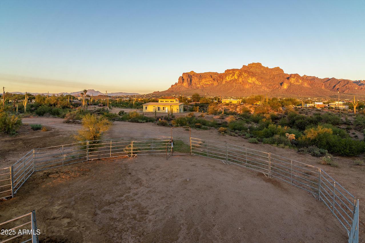 4129 E Roundup St., Apache Junction, AZ 85119