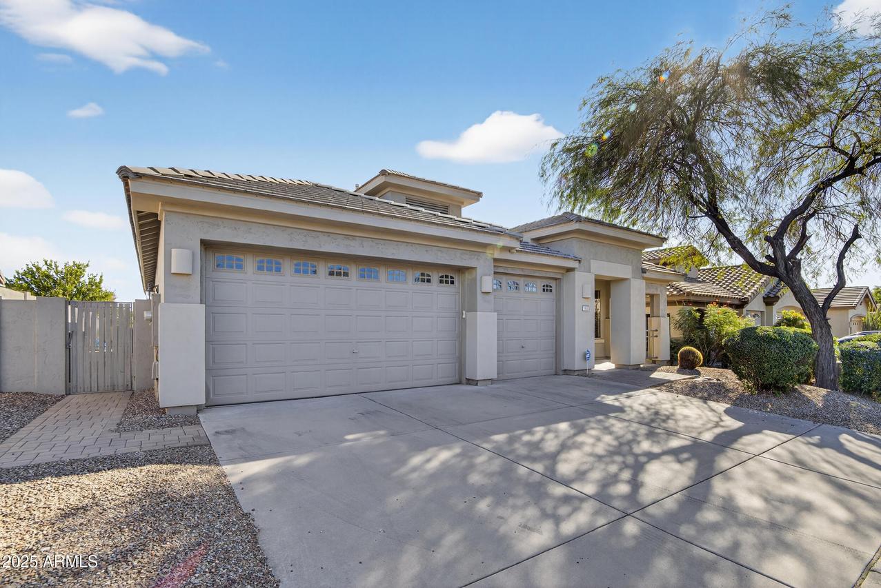 7325 E Minton Cir., Mesa, AZ 85207