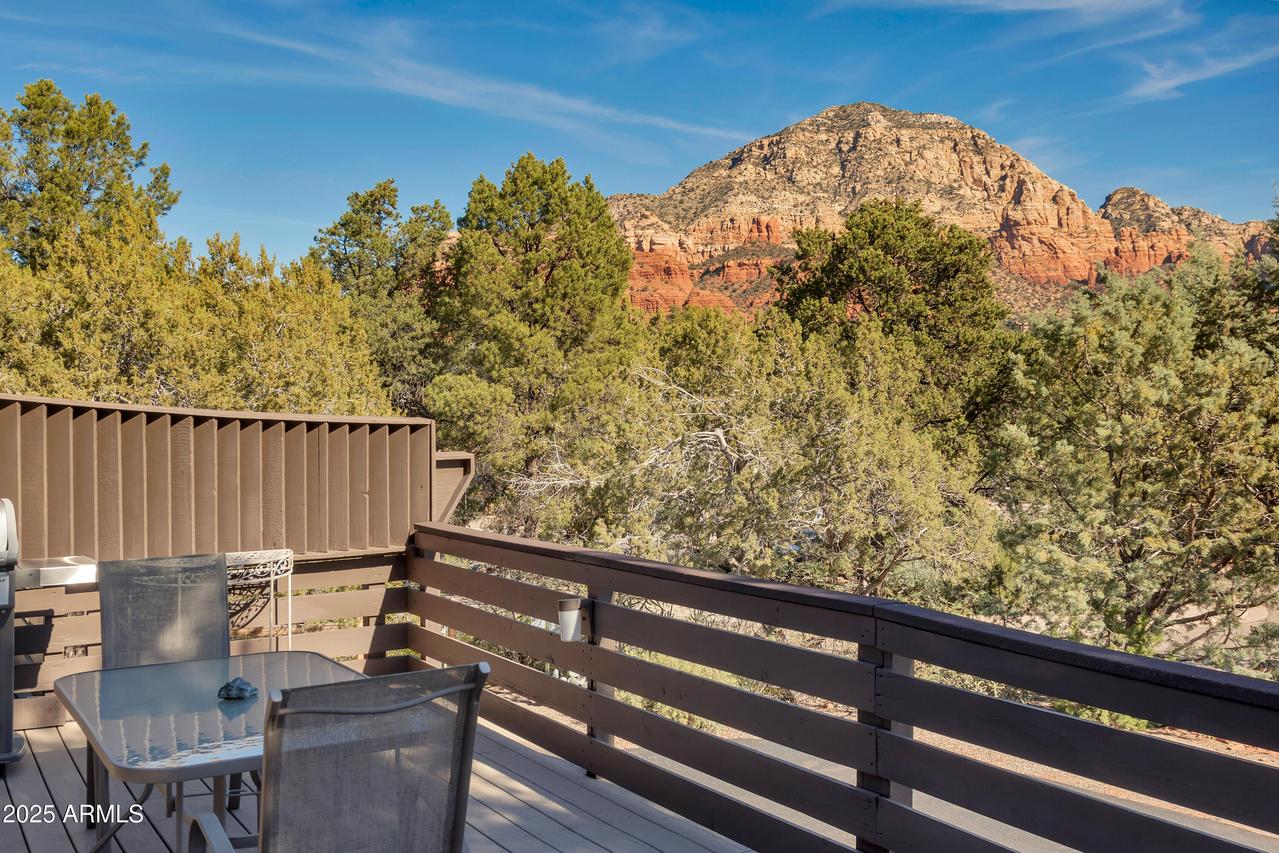 70 Calle Del Medio, Sedona, AZ 86336