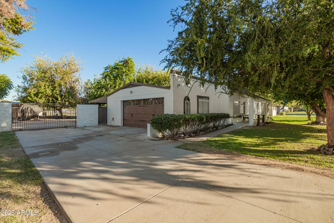 905 N Alzora Way, Tolleson, AZ 85353