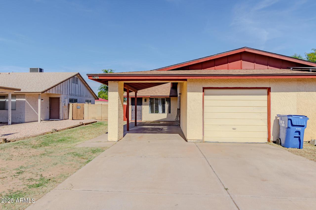 1328 E Palmdale Dr., Tempe, AZ 85282