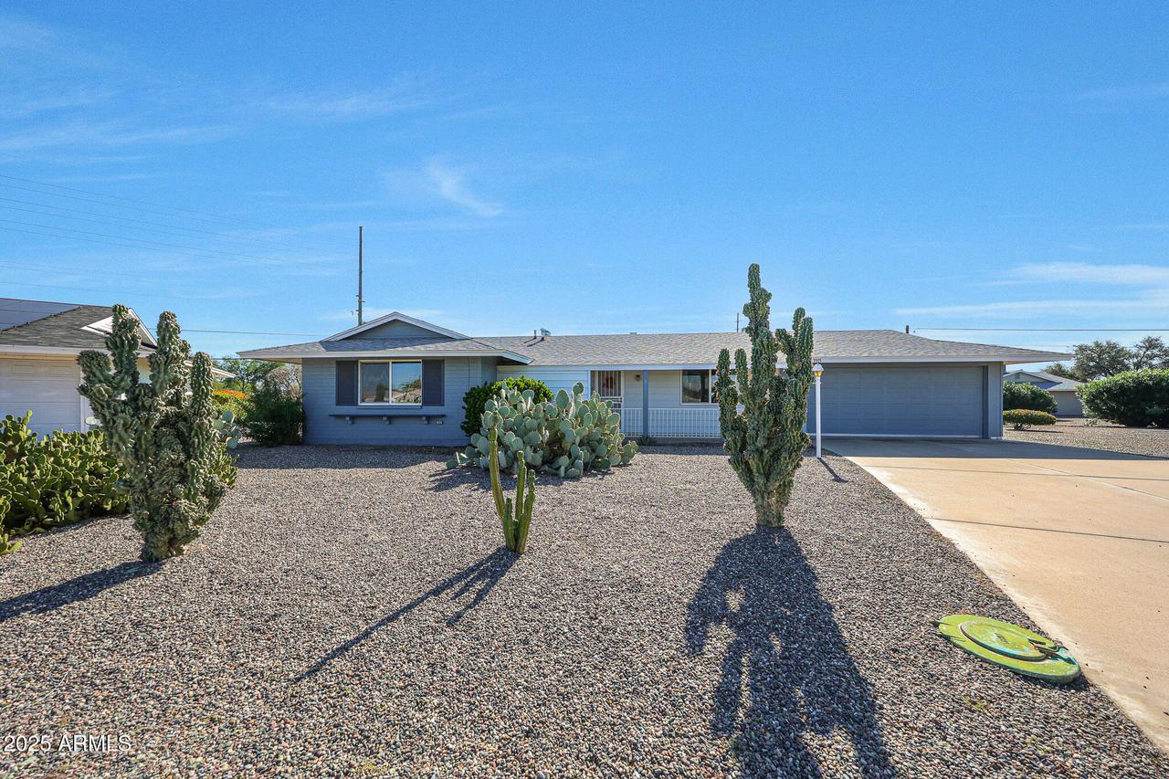 9915 W Hope Cir., Sun City, AZ 85351