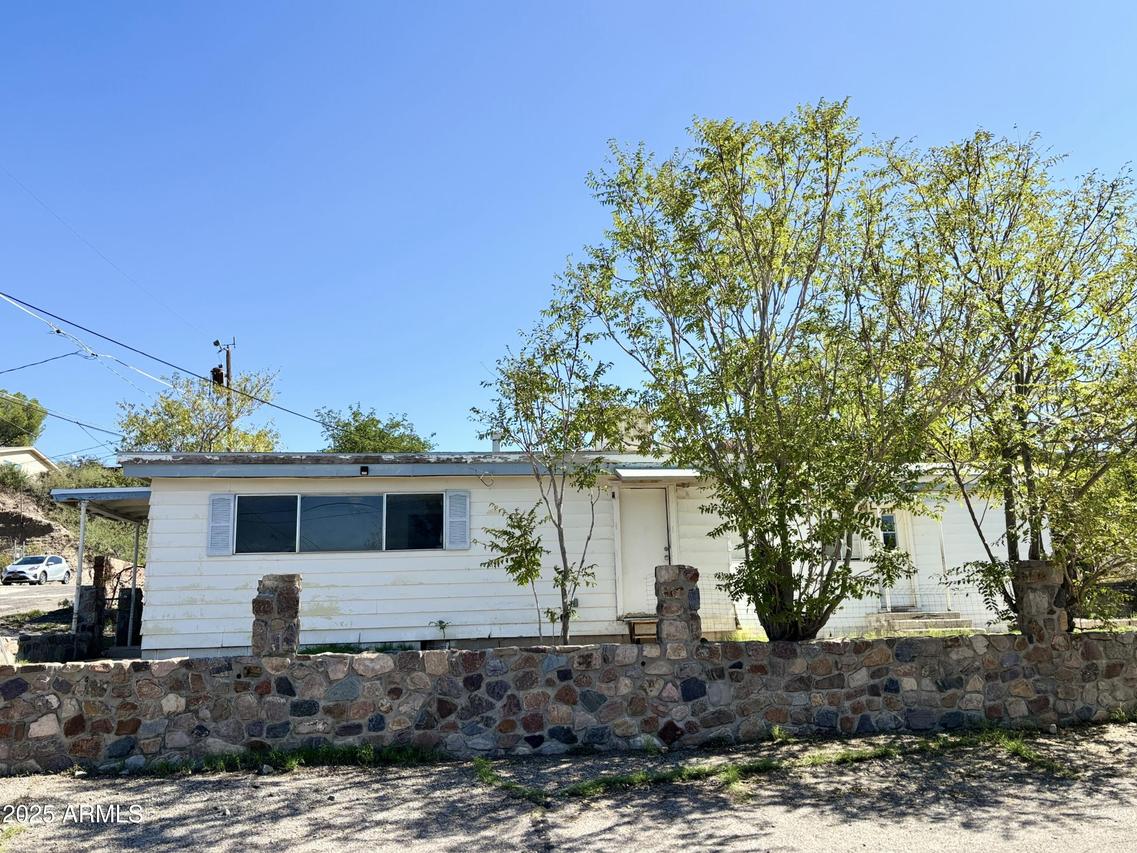 5359 E Yuma Tr., Globe, AZ 85501