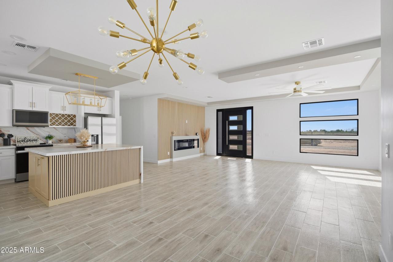 1307 N 373rd Ave., Tonopah, AZ 85354