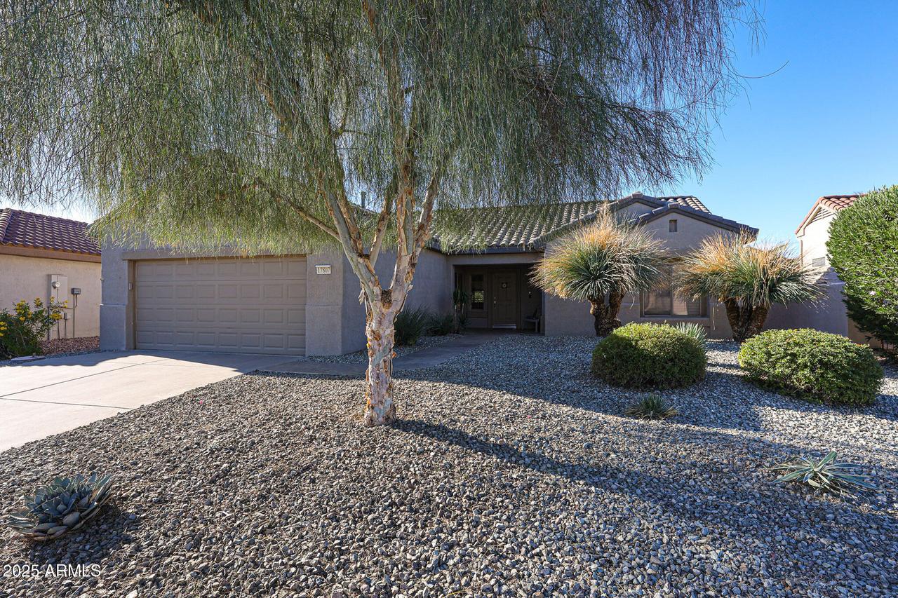 17807 N Navarro Ct., Surprise, AZ 85374