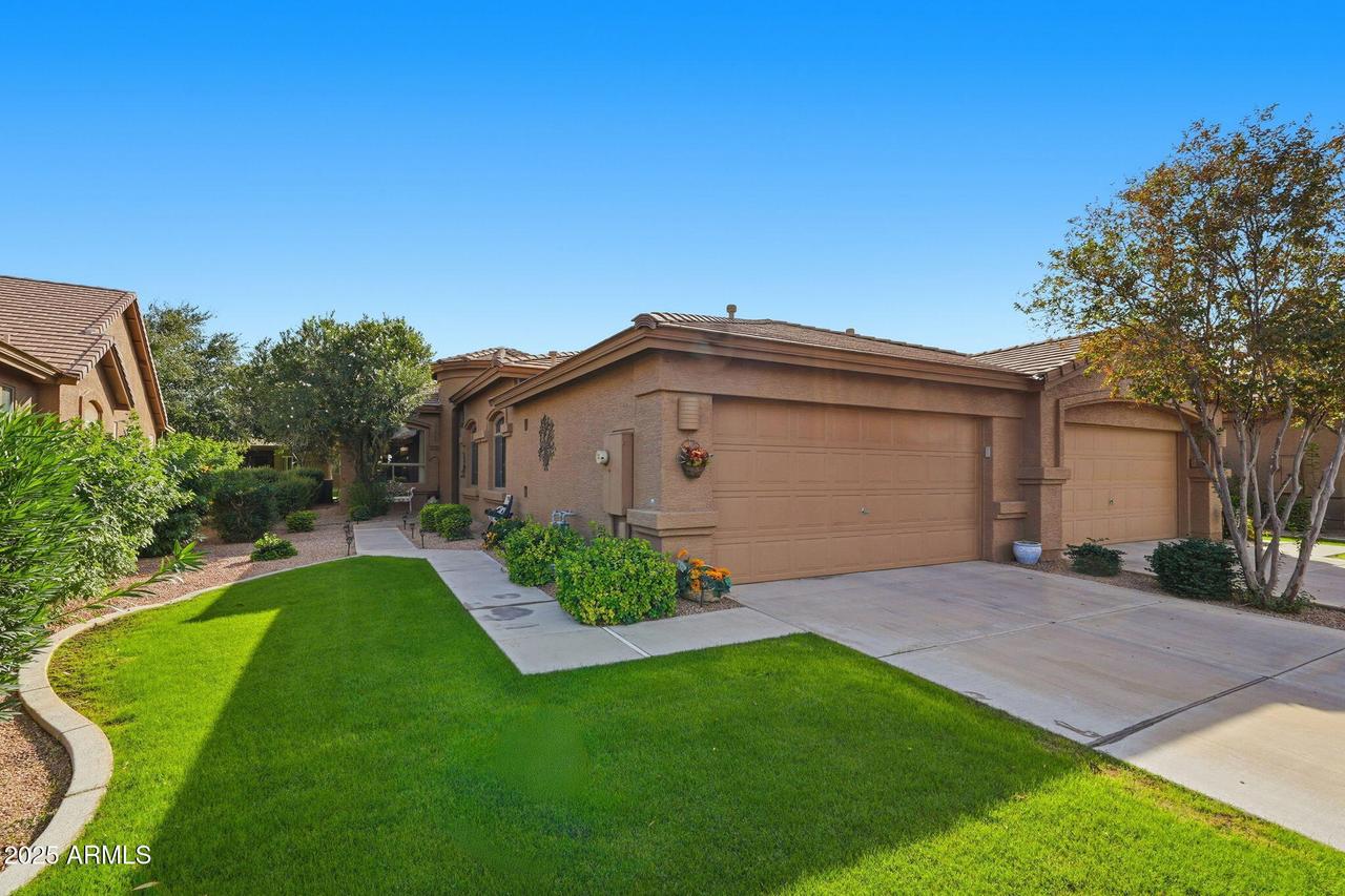 9617 E Champagne Dr., Sun Lakes, AZ 85248