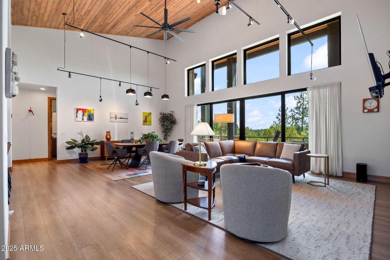 1541 S Gamble Oak Rd., Show Low, AZ 85901