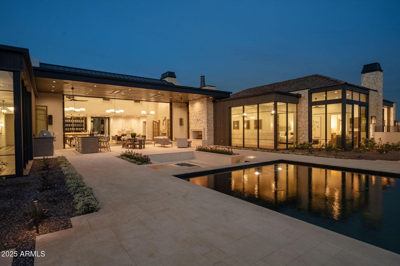 5902 E Cactus Wren Rd., Paradise Valley, AZ 85253