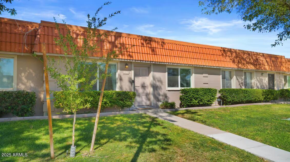 8206 E Orange Blossom Ln., Scottsdale, AZ 85250