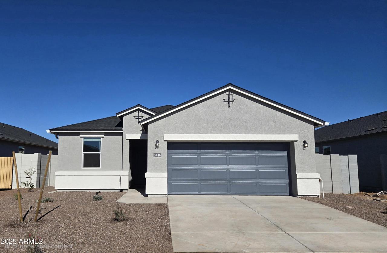 5446 E Button Ln., San Tan Valley, AZ 85140
