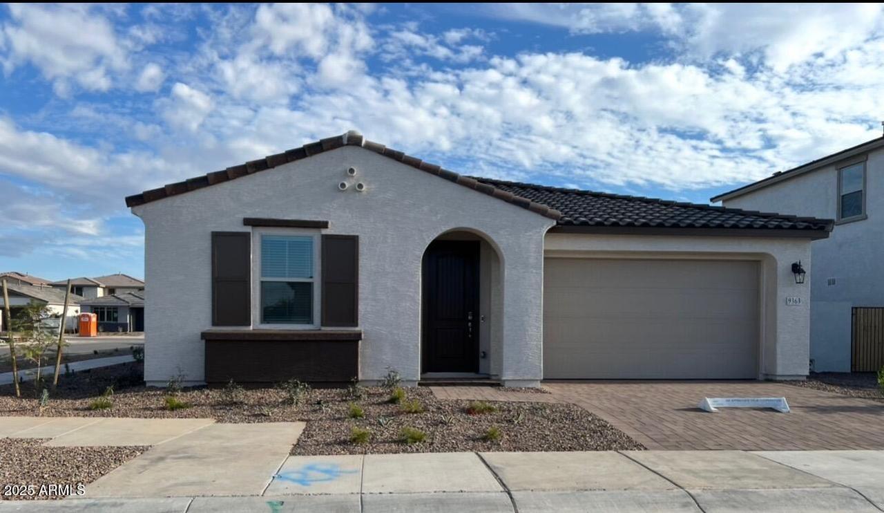 9363 E Spiral Ave., Mesa, AZ 85212