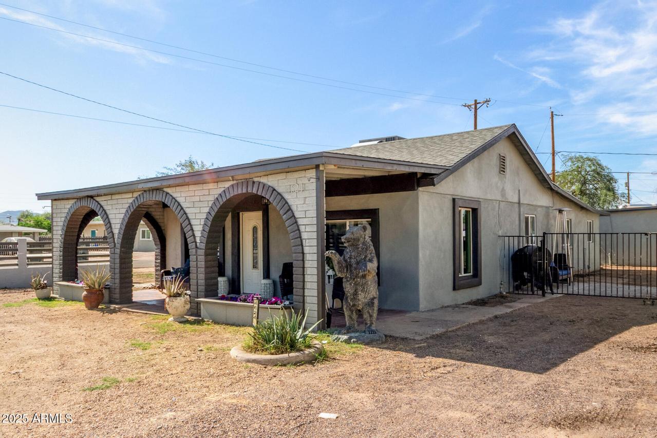 4624 S 9th St., Phoenix, AZ 85040