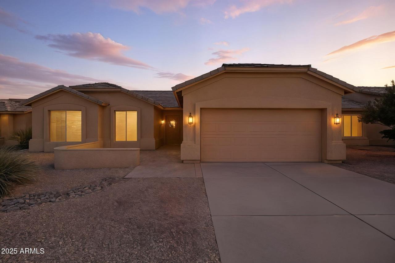 6951 S Senate St., Chandler, AZ 85249