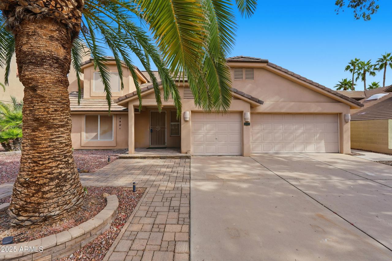 4702 E Carmen St., Phoenix, AZ 85044