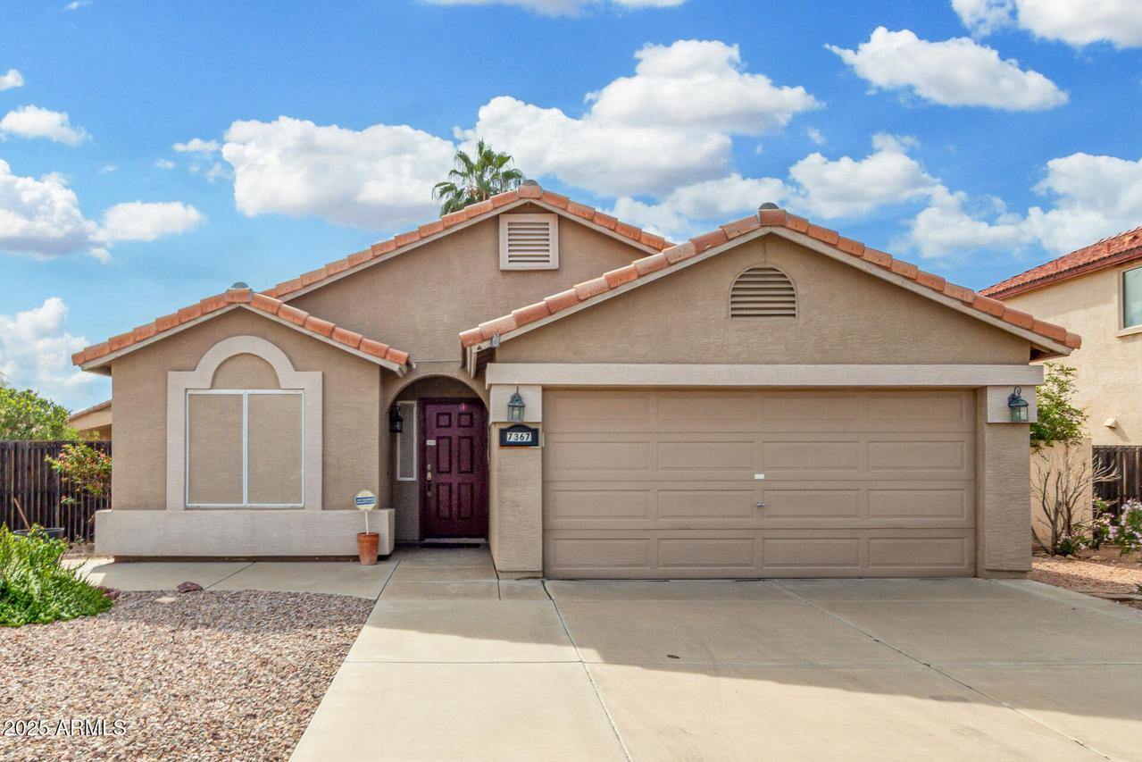 7367 W Peppertree Ln., Glendale, AZ 85303