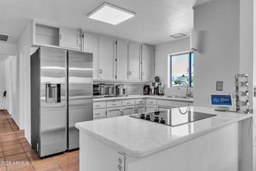 16626 N 43rd St., Phoenix, AZ 85032