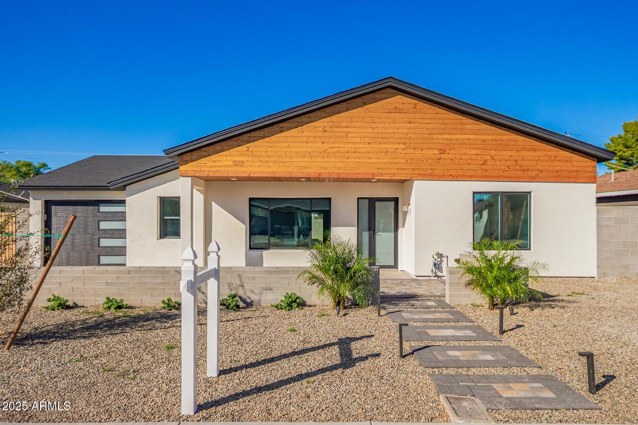 5712 N 11th Pl., Phoenix, AZ 85014