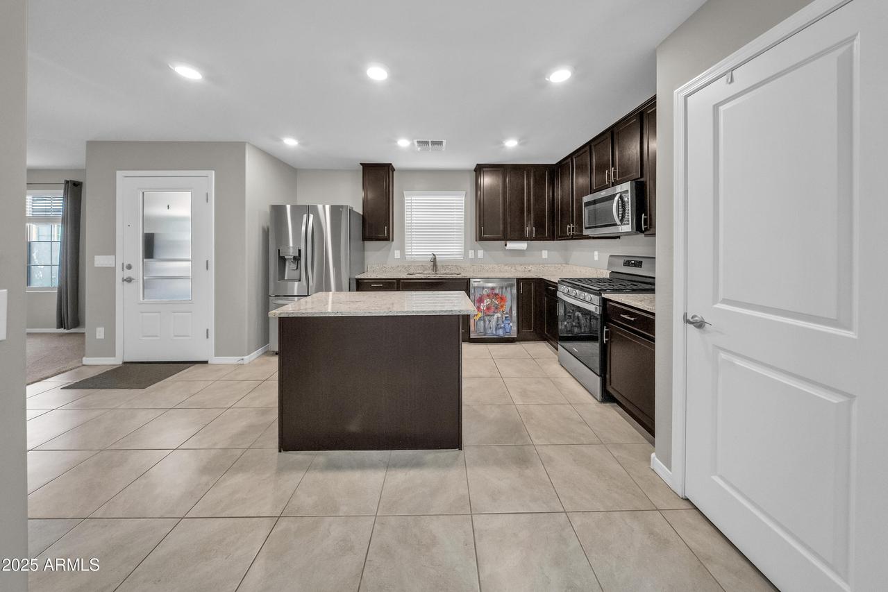 3937 S 79th Ln., Phoenix, AZ 85043