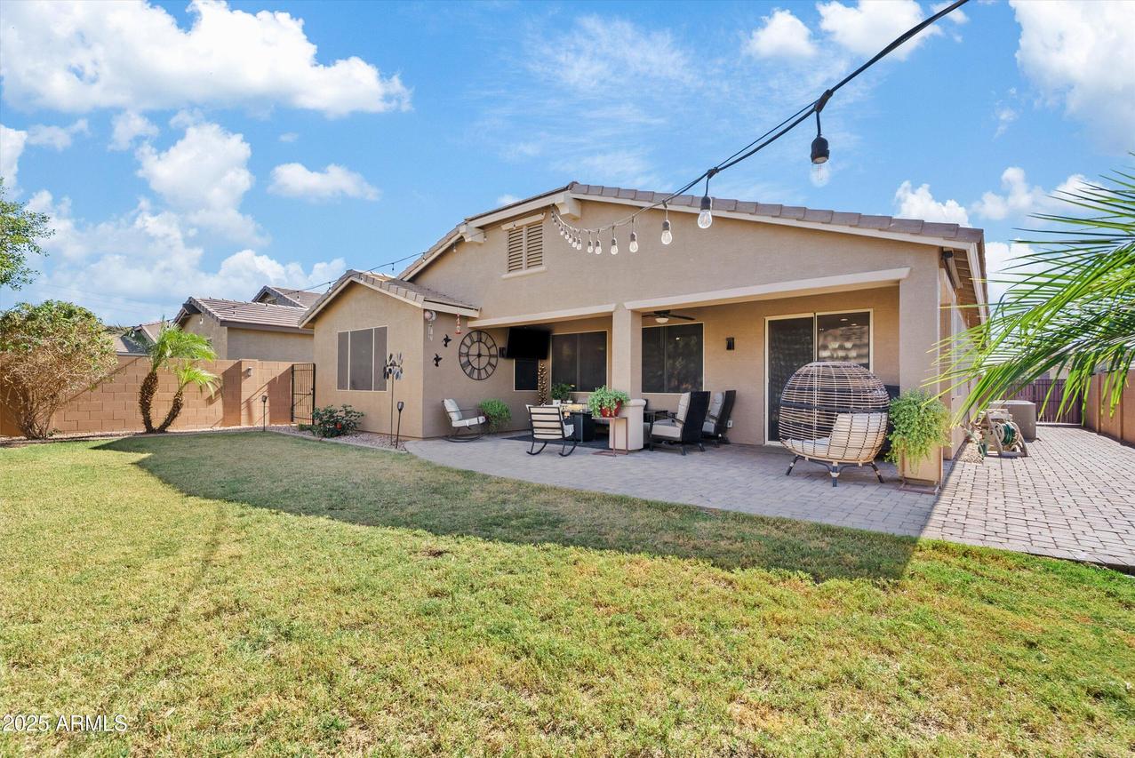 78 W White Oak Ave., San Tan Valley, AZ 85140