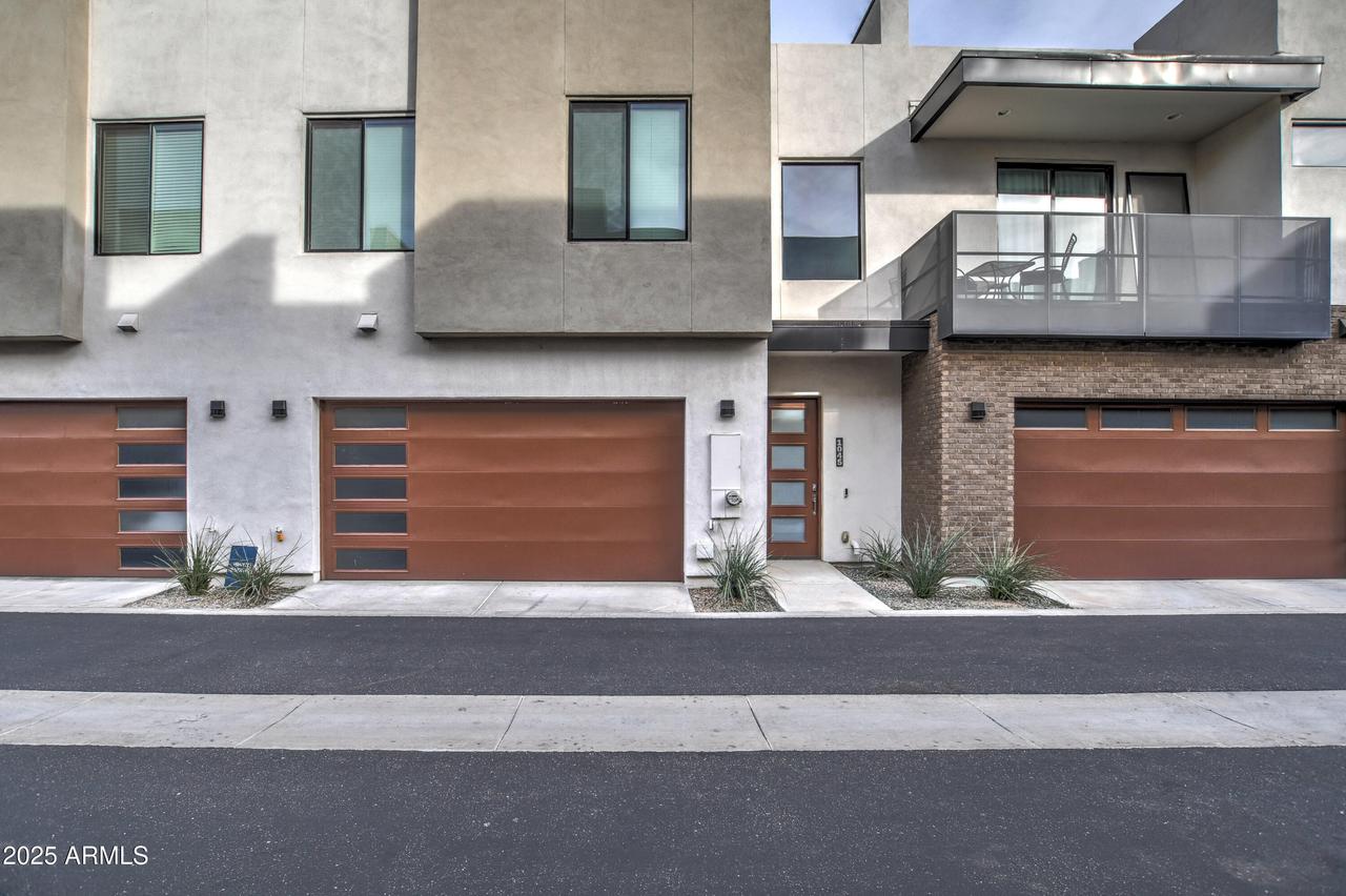 901 S Smith Rd. #1045, Tempe, AZ 85281