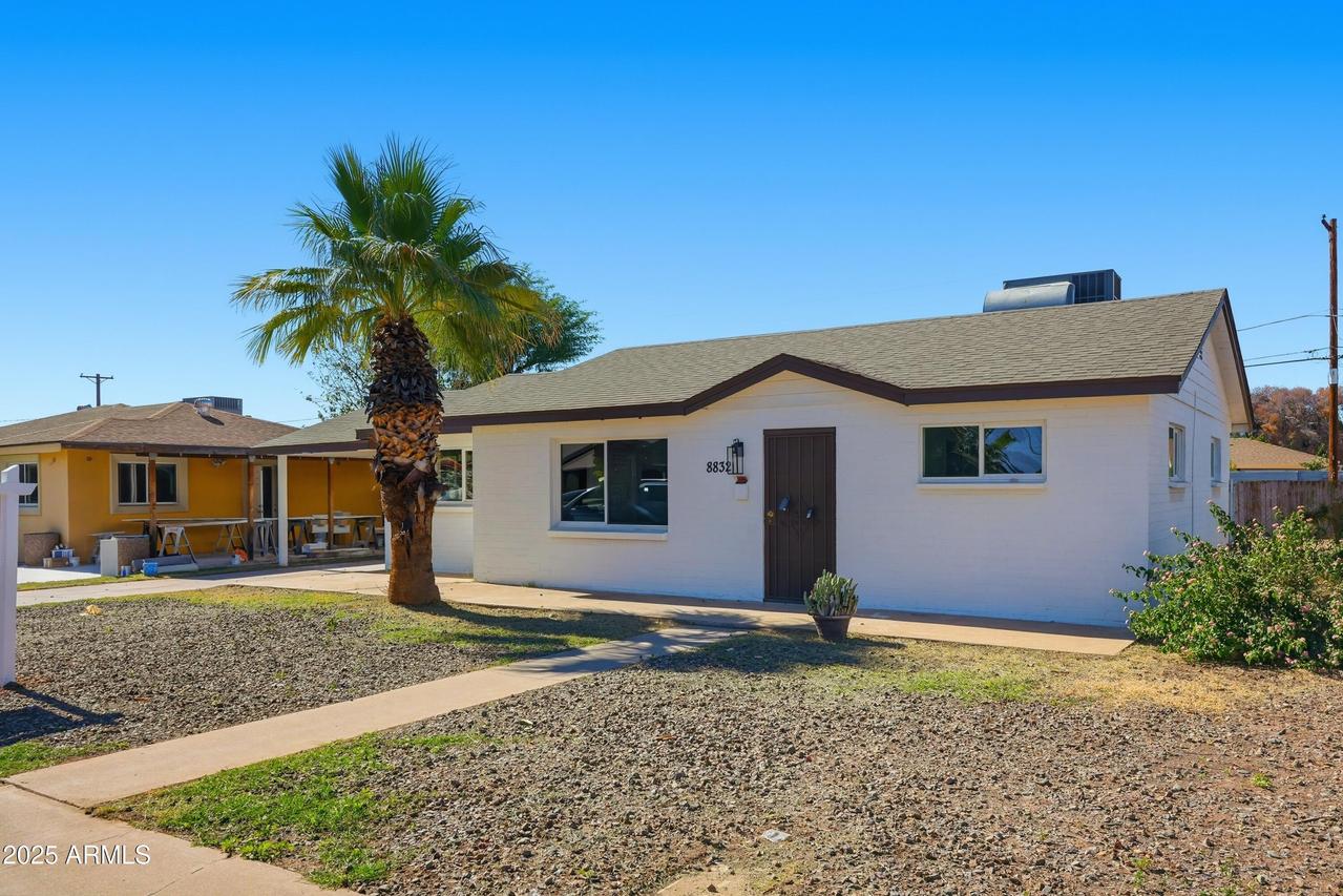8832 N 30th Ave., Phoenix, AZ 85051